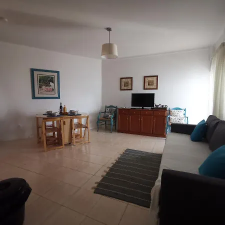 Vau And Moutain Портиман